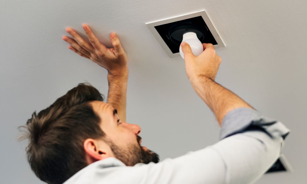 Taupymas ir saugumas – visada kartu: kaip elgtis su buitiniais elektros prietaisais?