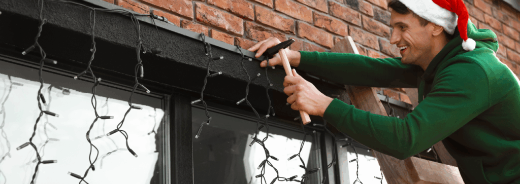 Kalėdinis apšvietimas: patarimai kaip įrengti lauke